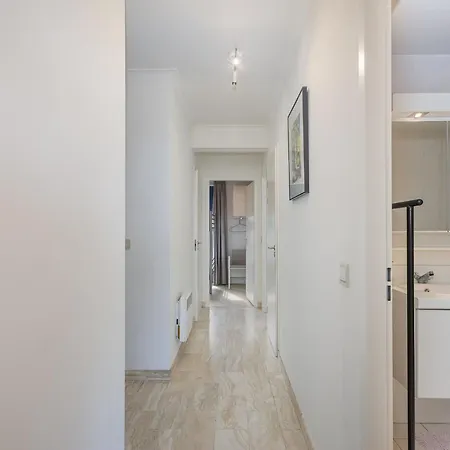 Penthouse On 10th Floor *