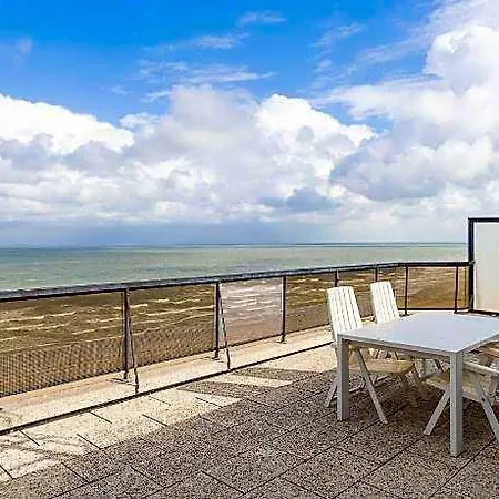 Penthouse On 10th Floor *